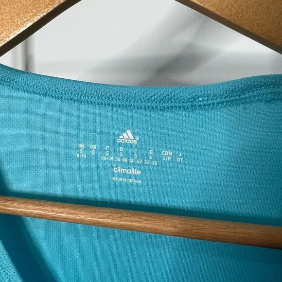 Adidas Top - Picture 3 of 5